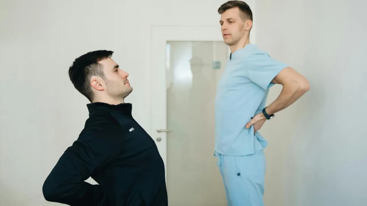 Ile kosztuje wizyta u fizjoterapeuty? Ceny, które mogą zaskoczyć