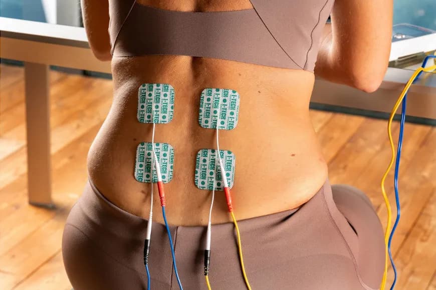 Rehabilitacja TENS na czym polega – skuteczna metoda łagodzenia bólu