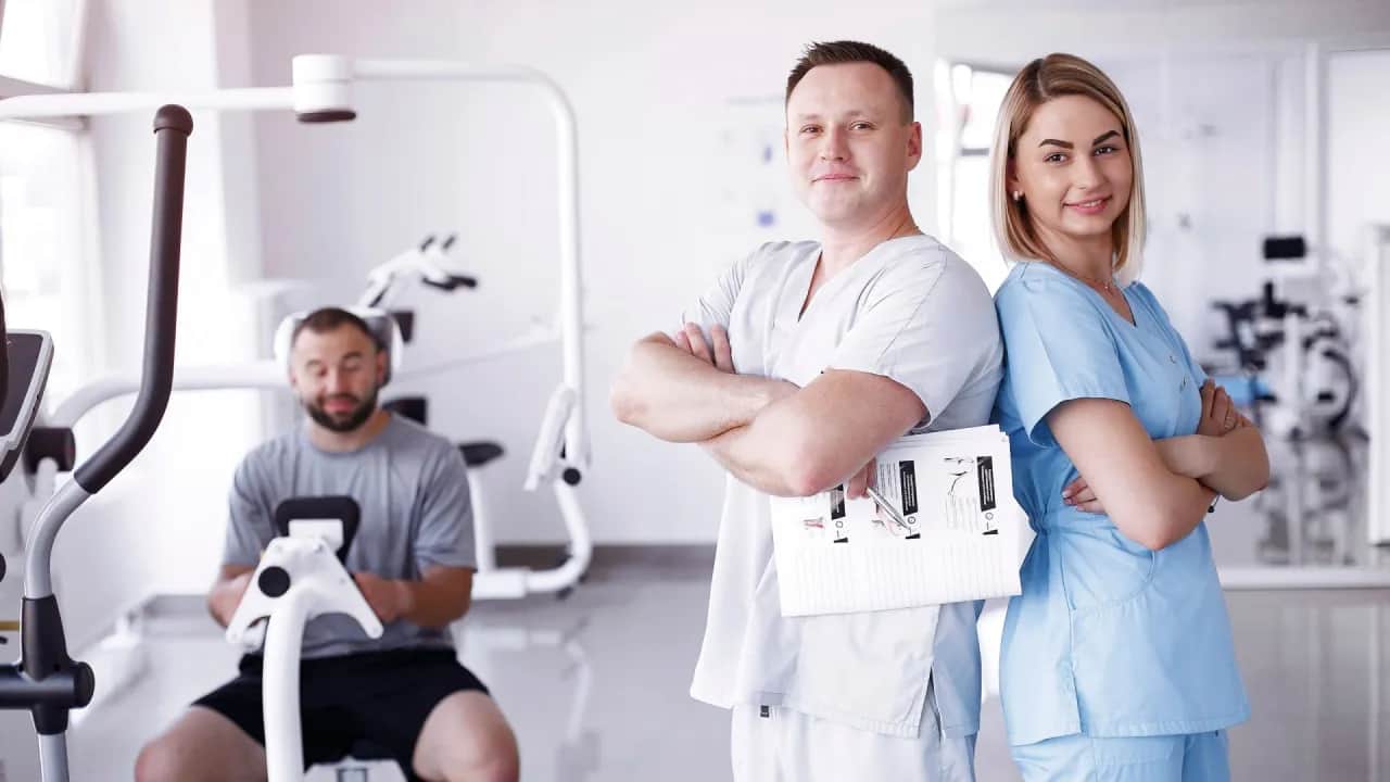 Studia magisterskie fizjoterapia do kiedy? Sprawdź terminy rekrutacji